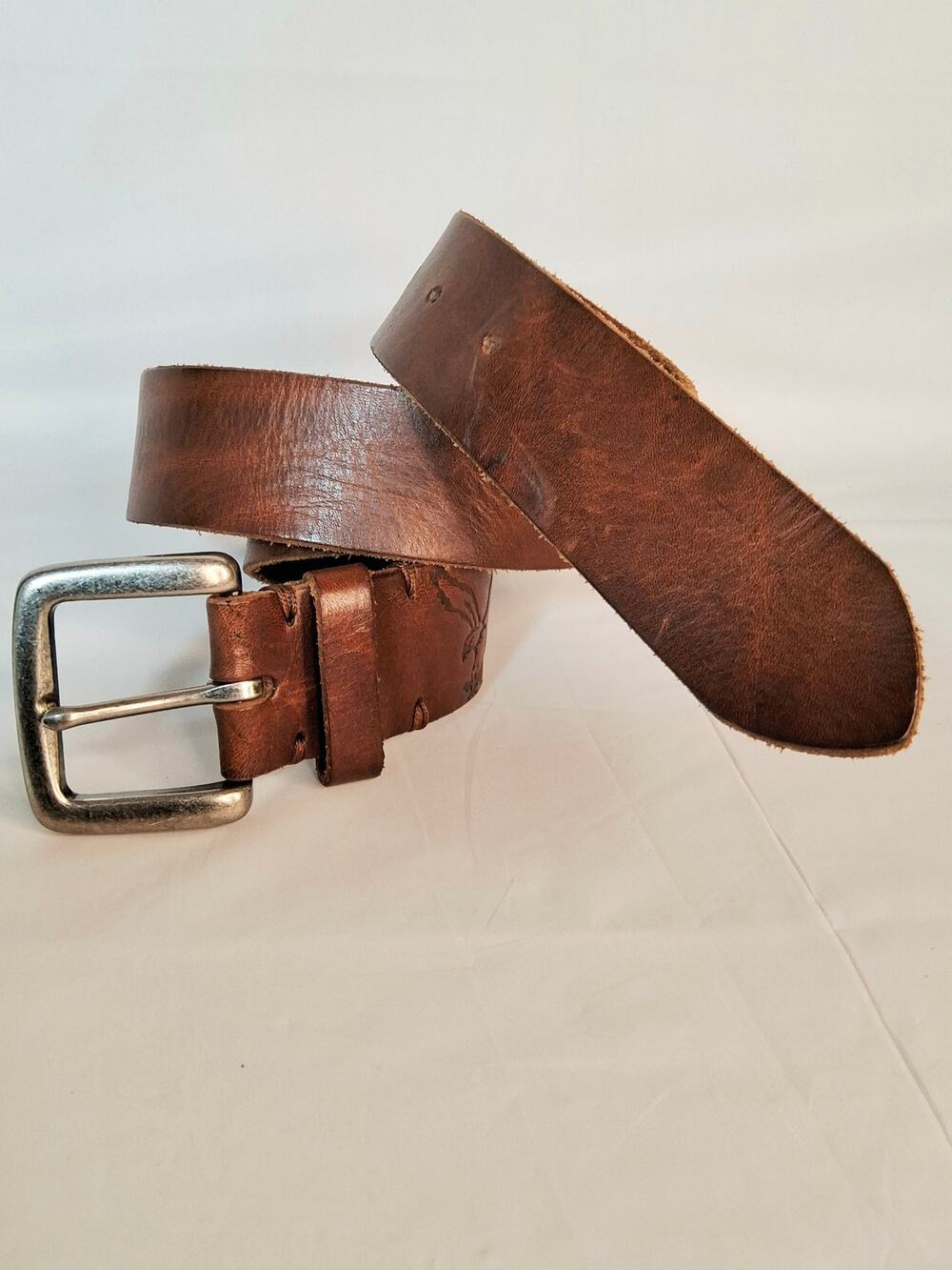 💎American Eagle Outfitters Caramel Brown Leather Belt Size 32 34 Embossed  Logo